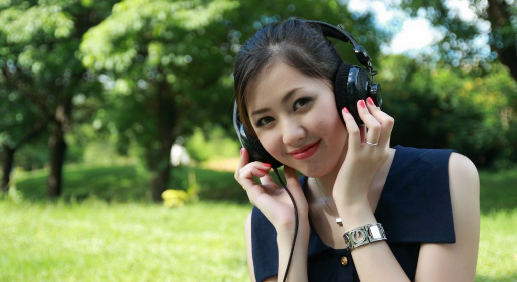 Shopping Guide for the Best Over-Ear Headphones