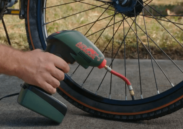 Filling a cycle Tyre